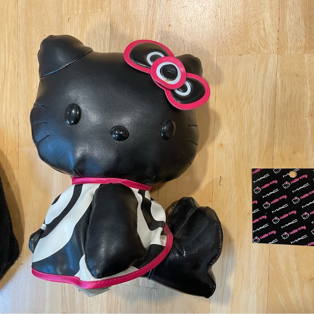 MAC Hello Kitty